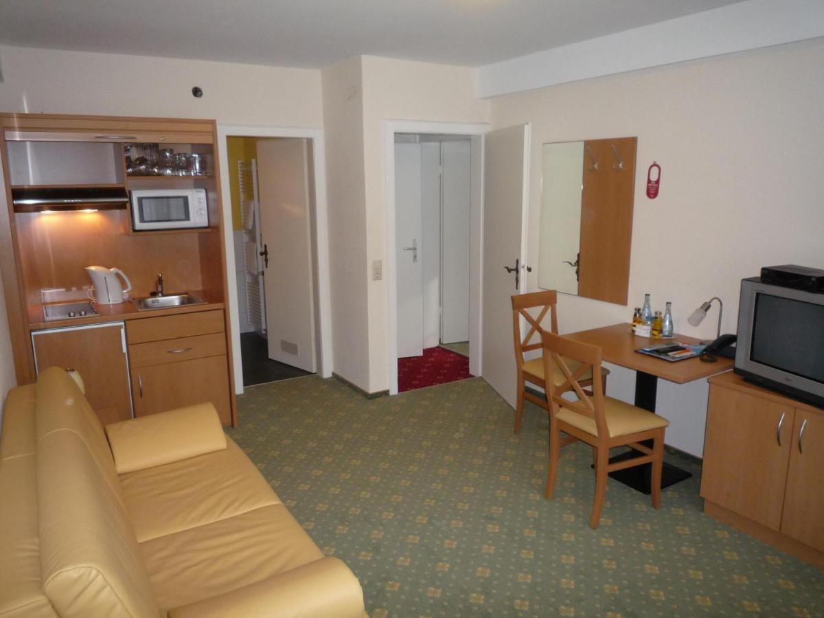 Kulinarium An Der Glems Otel Gerlingen Dış mekan fotoğraf